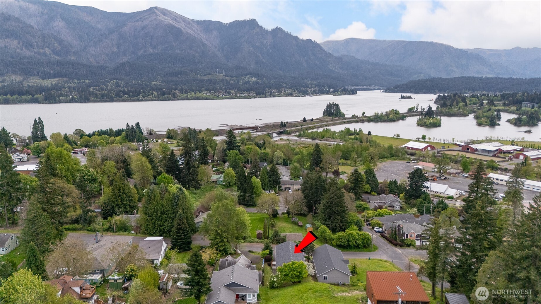 461 Northwest Jefferson Street Stevenson, WA 98648 - Photo 38 of 38 a view of lake and mountain