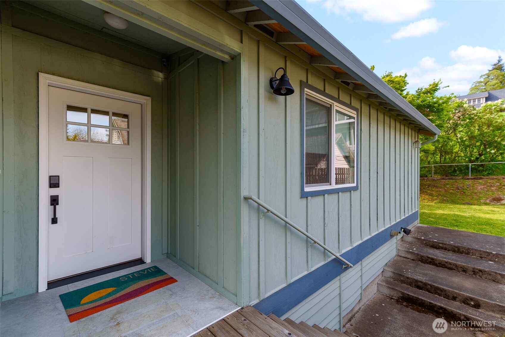 461 Northwest Jefferson Street Stevenson, WA 98648 - Photo 4 of 38