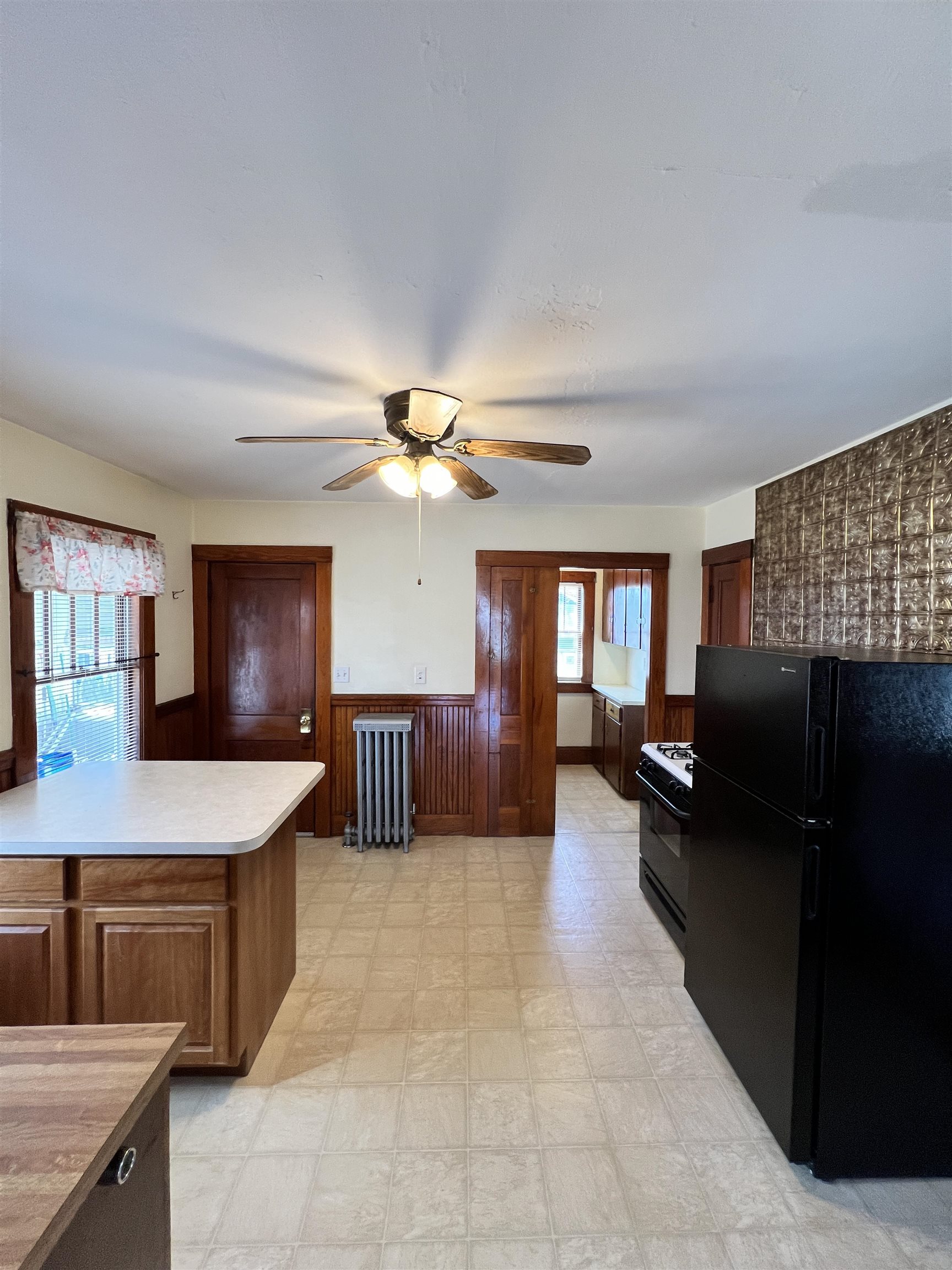 84 Allds Street Nashua, NH 03060 - Photo 19 of 36