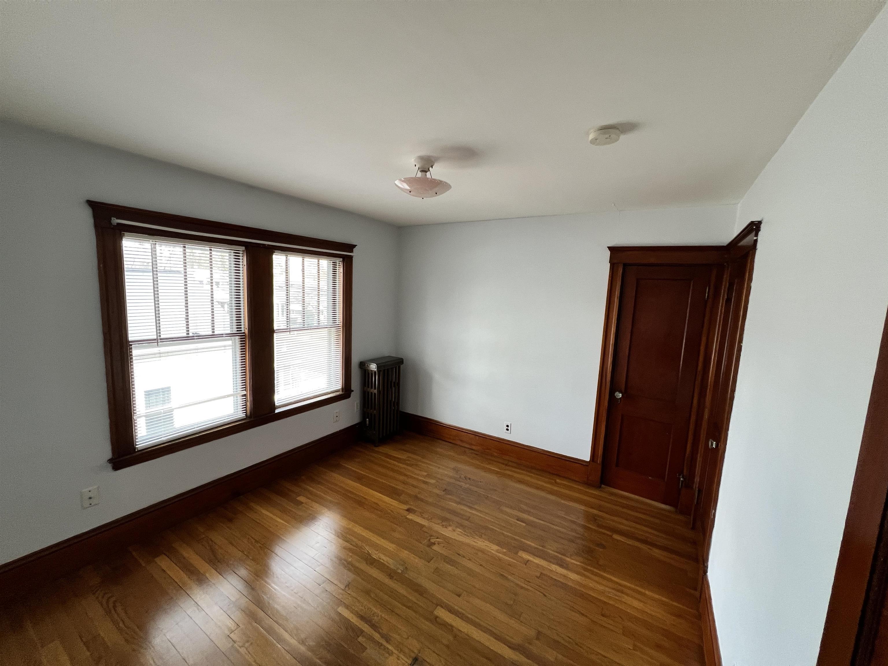 84 Allds Street Nashua, NH 03060 - Photo 22 of 36
