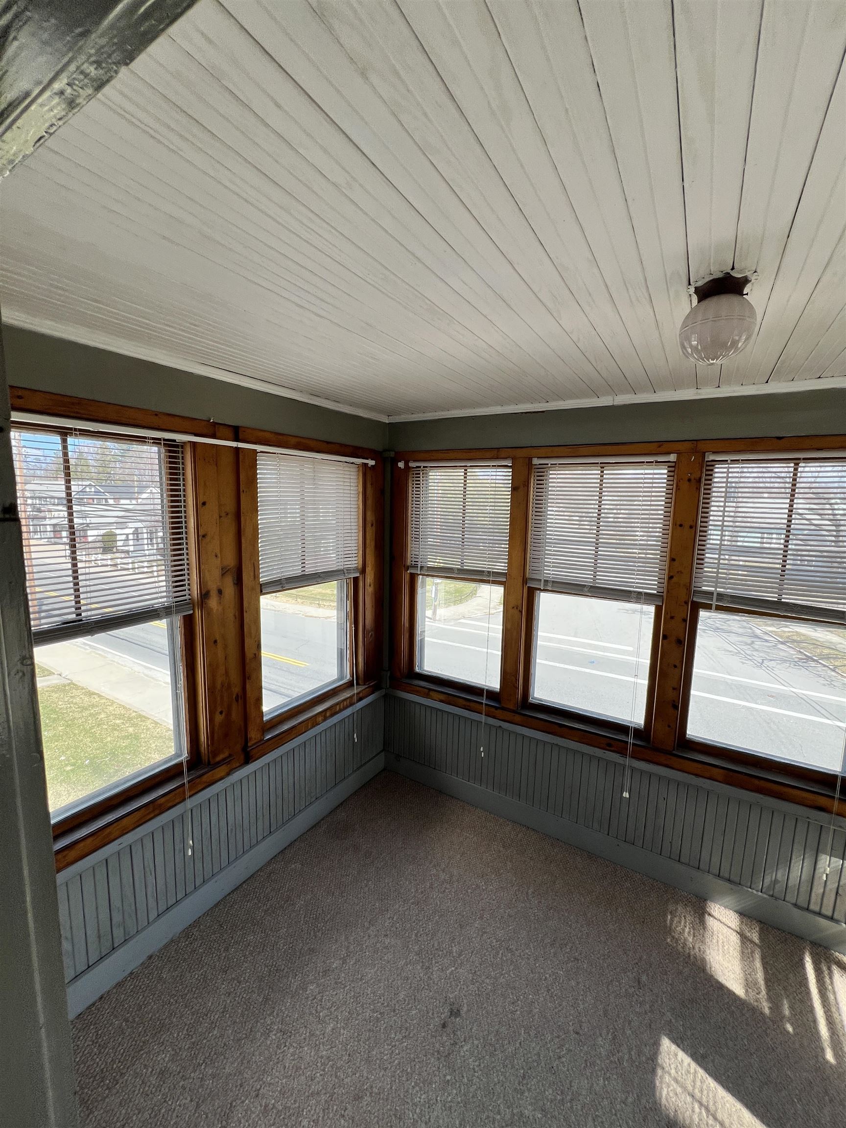 84 Allds Street Nashua, NH 03060 - Photo 32 of 36