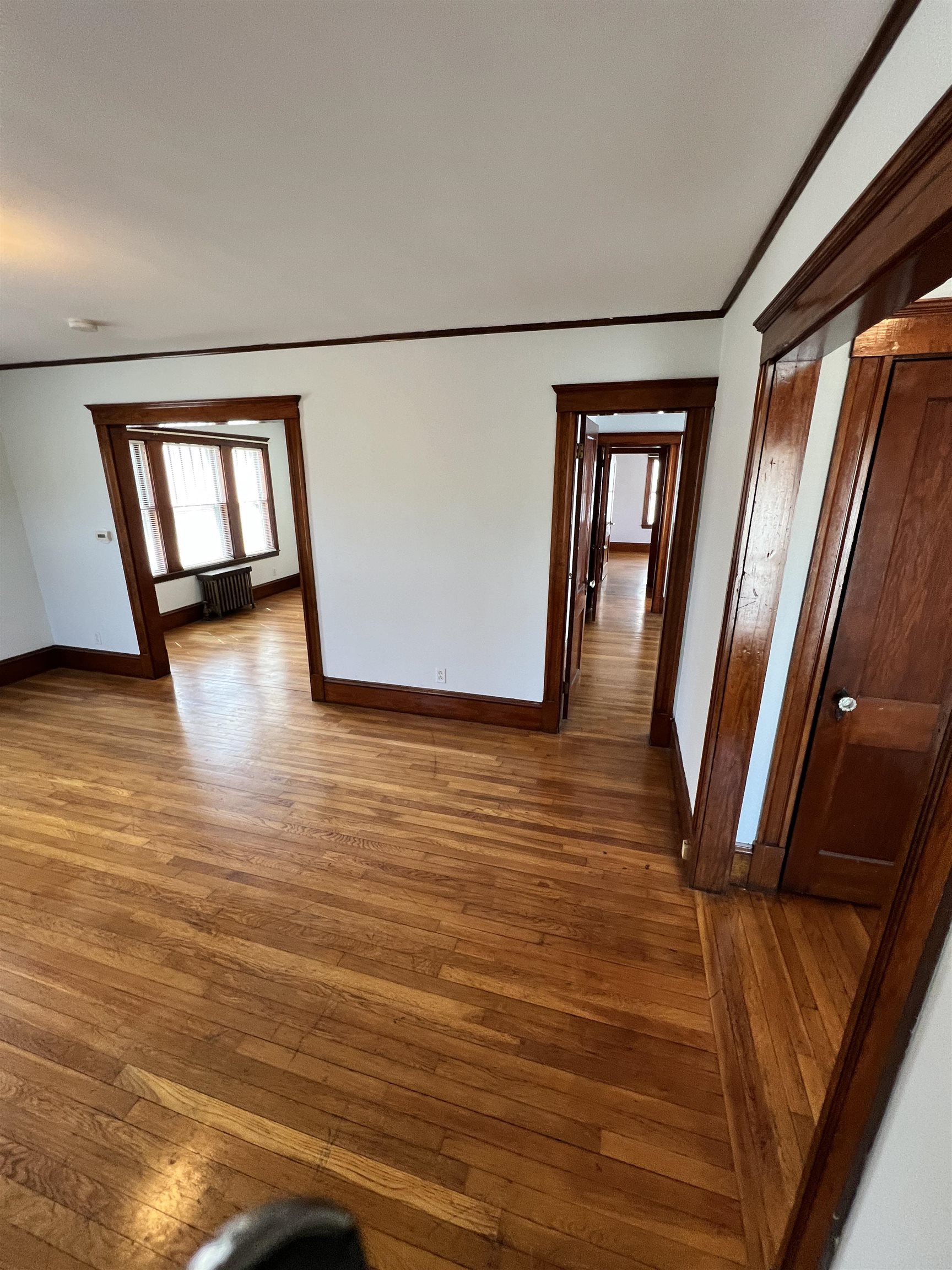 84 Allds Street Nashua, NH 03060 - Photo 8 of 36