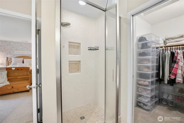 a view of walk in closet