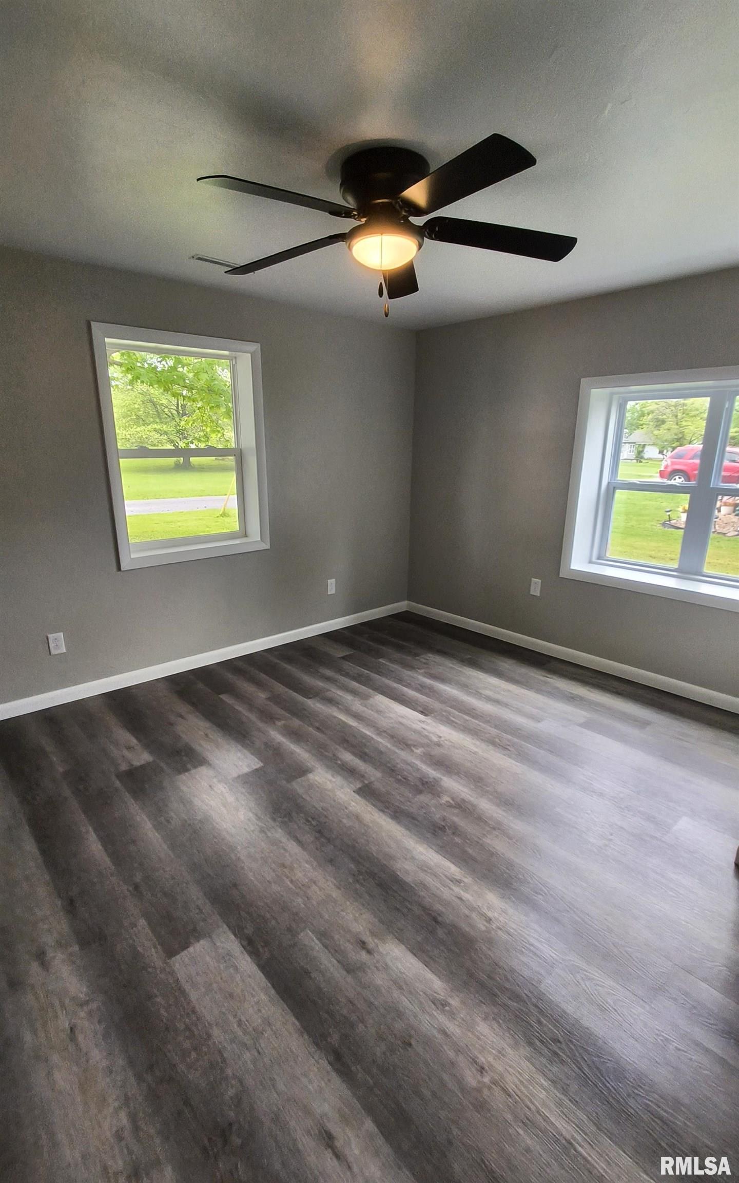 116 South Ballentine Avenue Du Quoin, IL 62832 - Photo 15 of 25 Gallery Image 15