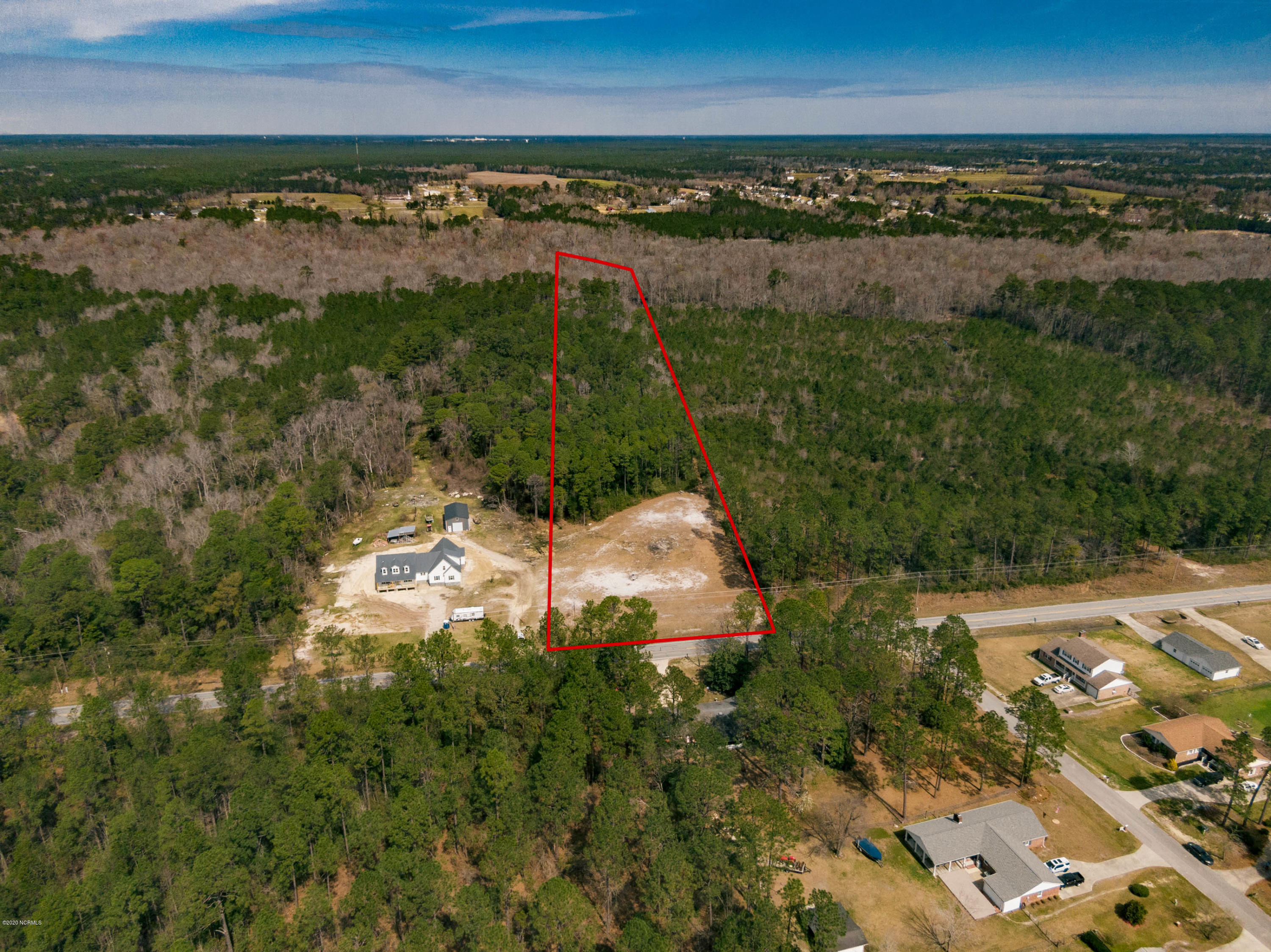 1220 Roberts Road Newport, NC 28570 - Photo 1 of 53 1220-roberts-web52