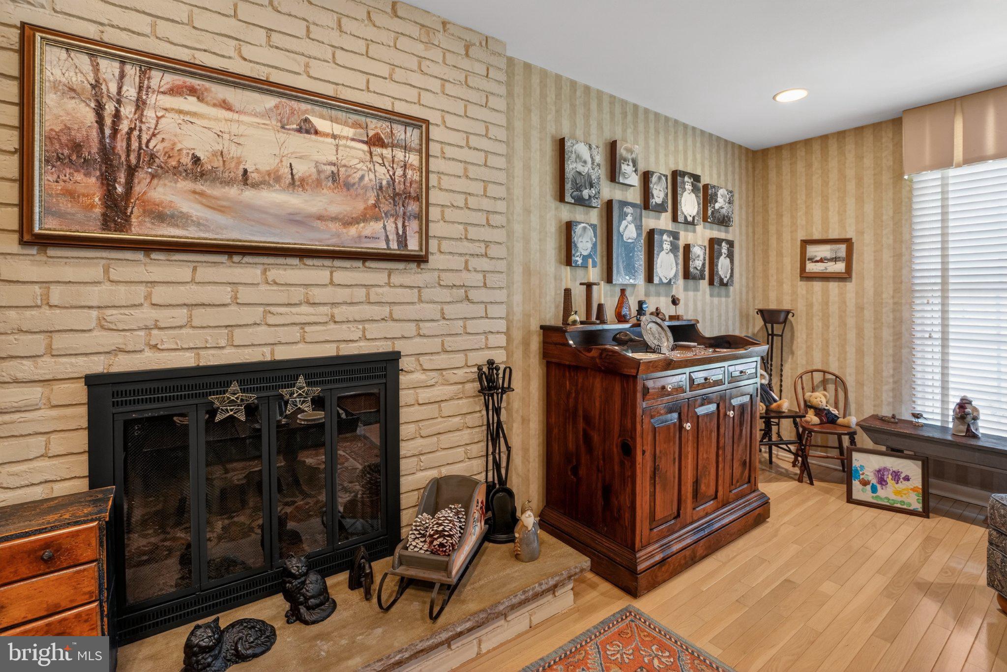 141 Parkview Road Stratford, NJ 08084 - Photo 22 of 48 Cozy & elegant family room, wood burning fireplace