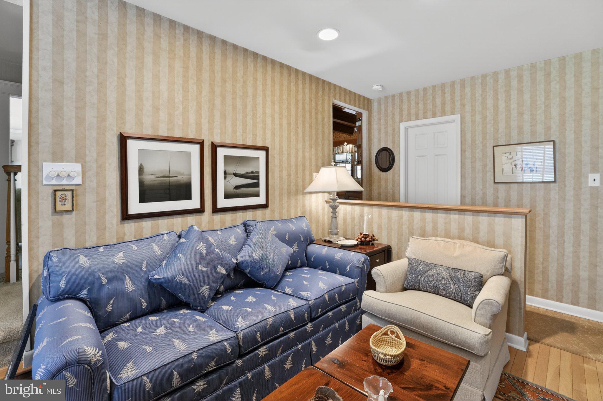 141 Parkview Road Stratford, NJ 08084 - Photo 23 of 48 Charming family room with coastal vibes.
