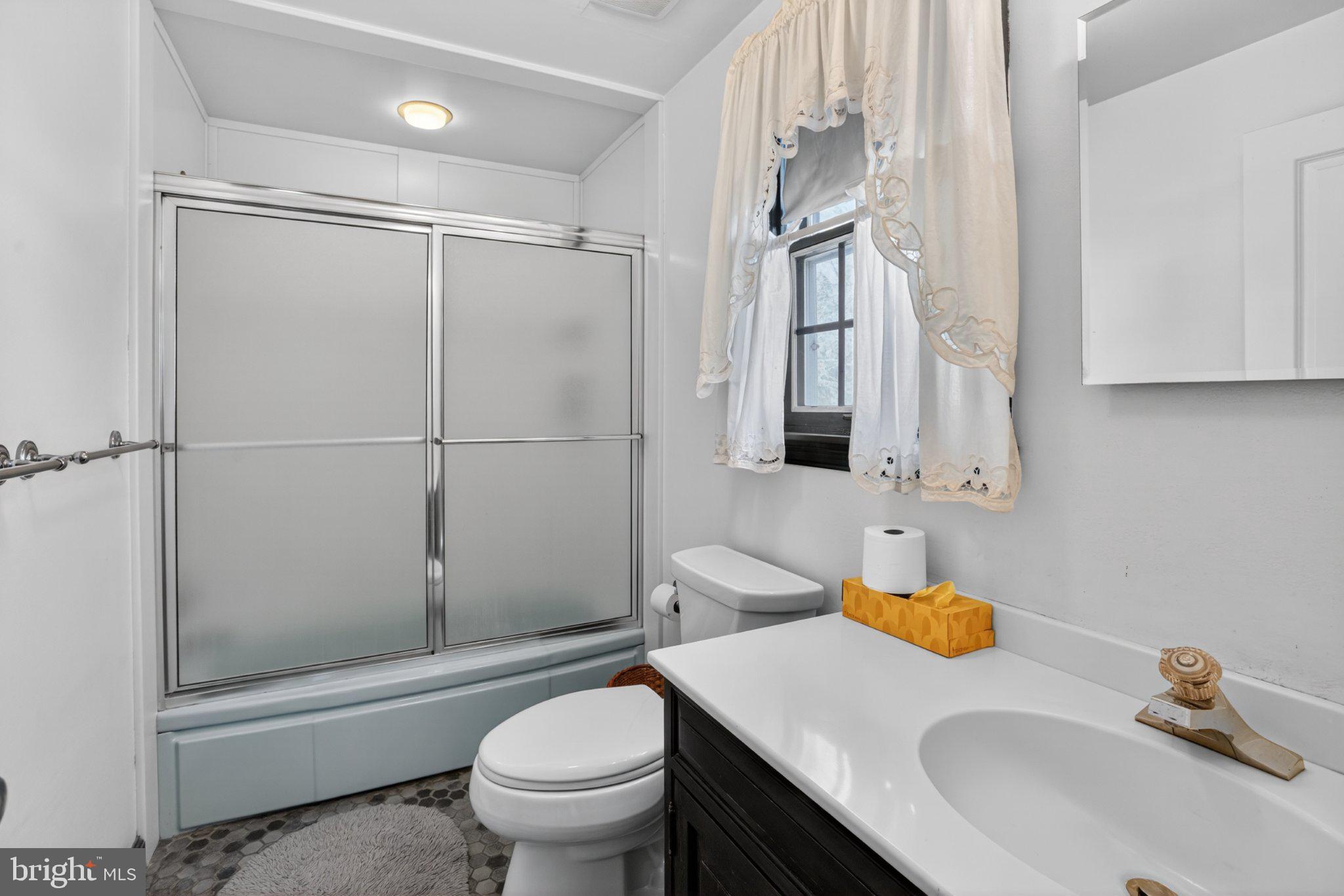 141 Parkview Road Stratford, NJ 08084 - Photo 32 of 48 Upstairs bathroom with window for sunlight