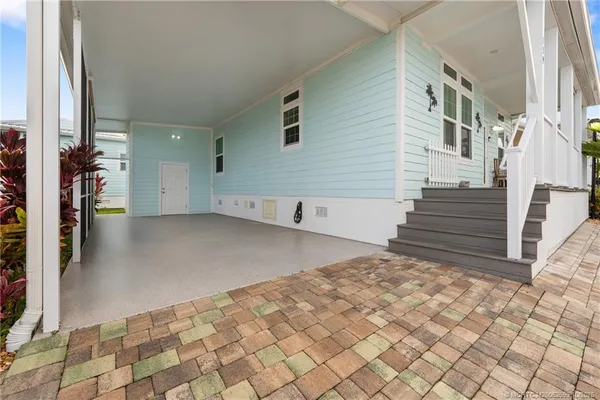 a view of a hallway with entryway