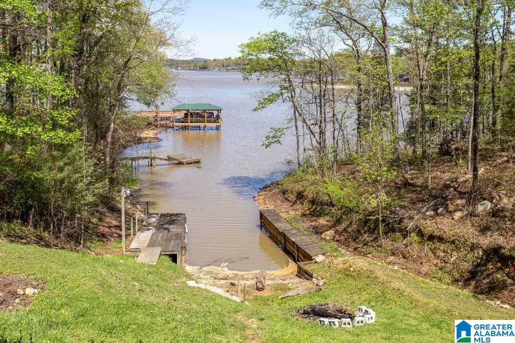 697 Ridgeway Circle Talladega, AL 35160 - Photo 34 of 44