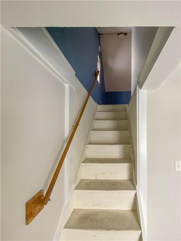 476 Mecklem Avenue Rochester, PA 15074 - Photo 25 of 28 a view of entryway