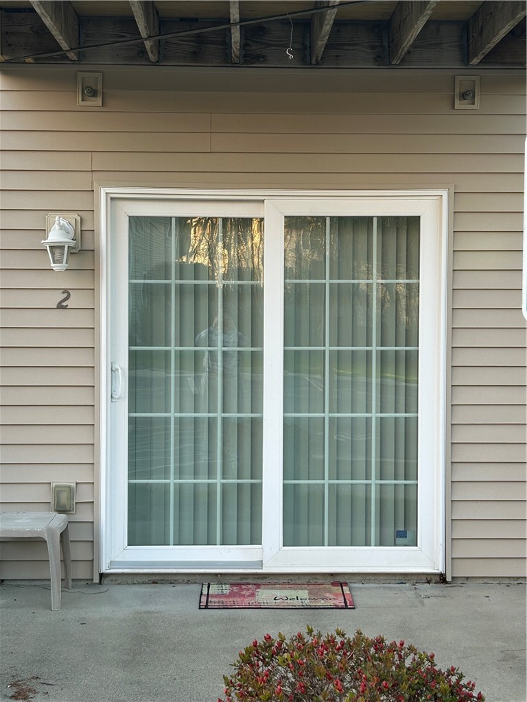 2 Gray Coach Lane, Unit 202 Cranston, RI 02921 - Photo 4 of 23