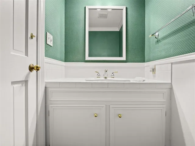 $435,000 | 203 Country Club Lane, Leesville, LA 71446