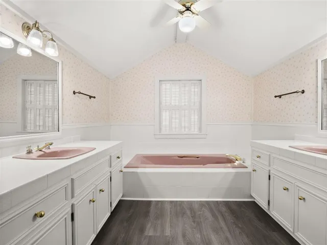 $435,000 | 203 Country Club Lane, Leesville, LA 71446