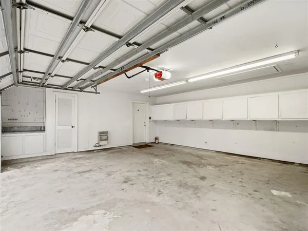 $389,000 | 203 Country Club Lane, Leesville, LA 71446