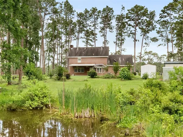 $399,500 | 203 Country Club Lane, Leesville, LA 71446