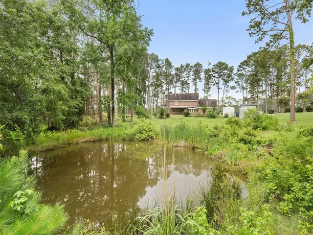 $435,000 | 203 Country Club Lane, Leesville, LA 71446
