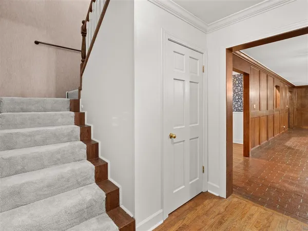 $399,500 | 203 Country Club Lane, Leesville, LA 71446