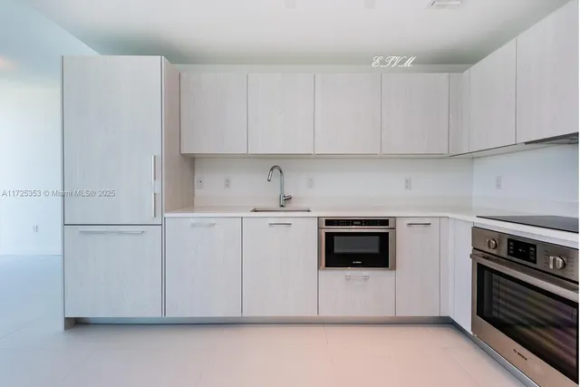 $615,000 | 501 Northeast 31st Street, Unit 609, Miami, FL 33137