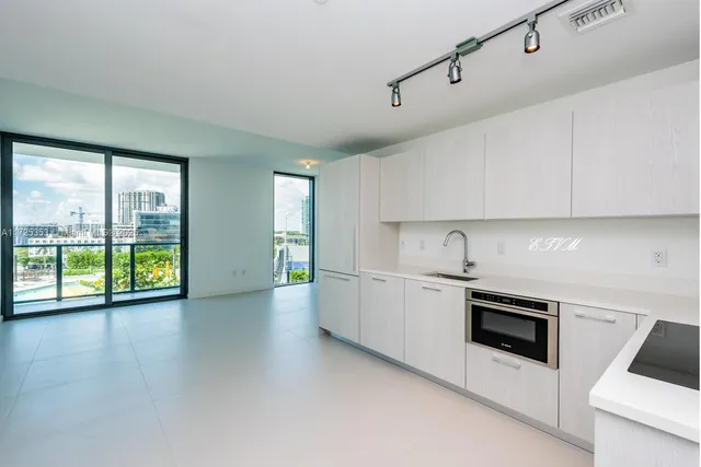 $615,000 | 501 Northeast 31st Street, Unit 609, Miami, FL 33137