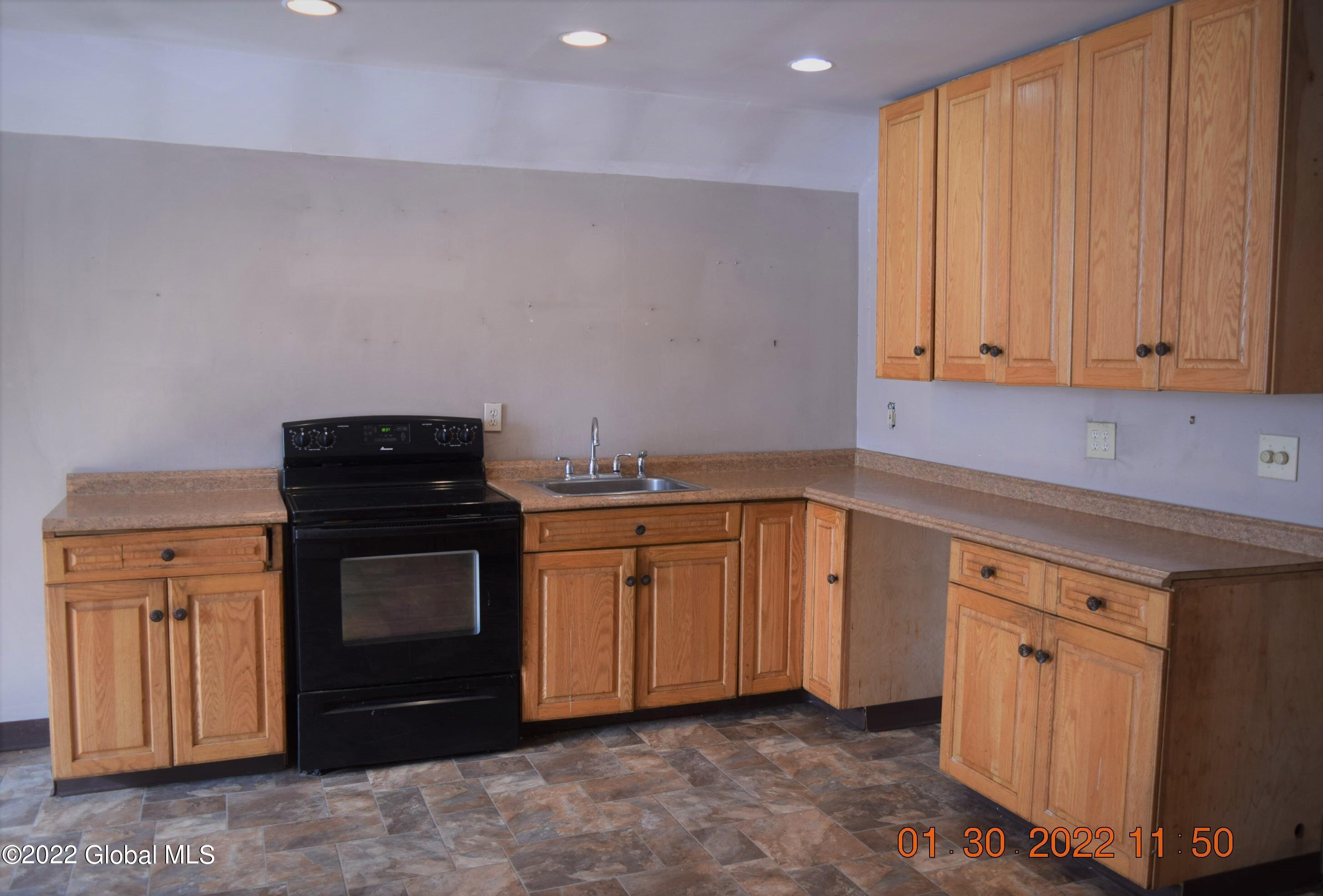 500 Knickerbocker Road Schodack, NY 12156 - Photo 6 of 24 DSC_1677 (2)