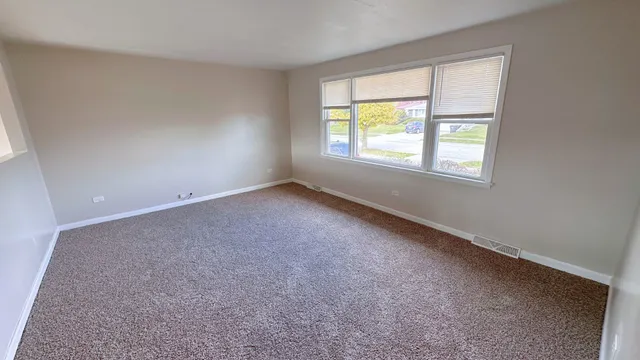 $286,000 | 1325 East 168th Place, South Holland, IL 60473