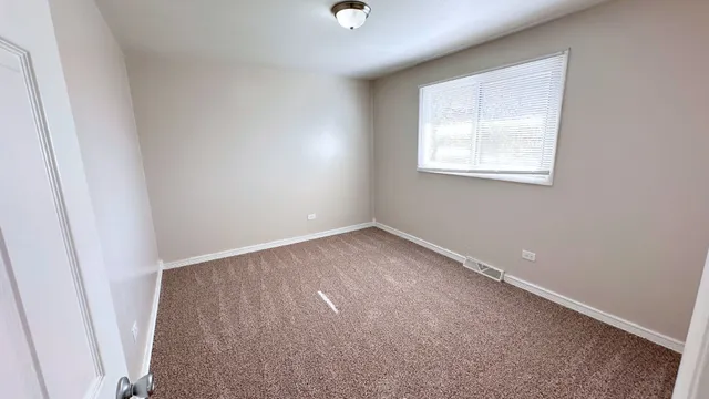 $286,000 | 1325 East 168th Place, South Holland, IL 60473