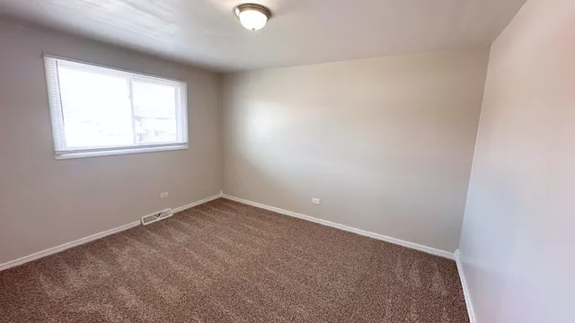 $286,000 | 1325 East 168th Place, South Holland, IL 60473