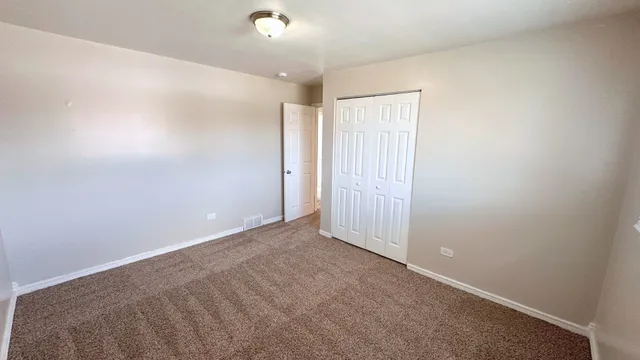 $286,000 | 1325 East 168th Place, South Holland, IL 60473