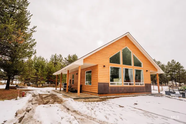 $475,000 | 22 West Prospectors Drive, Cascade, ID 83611