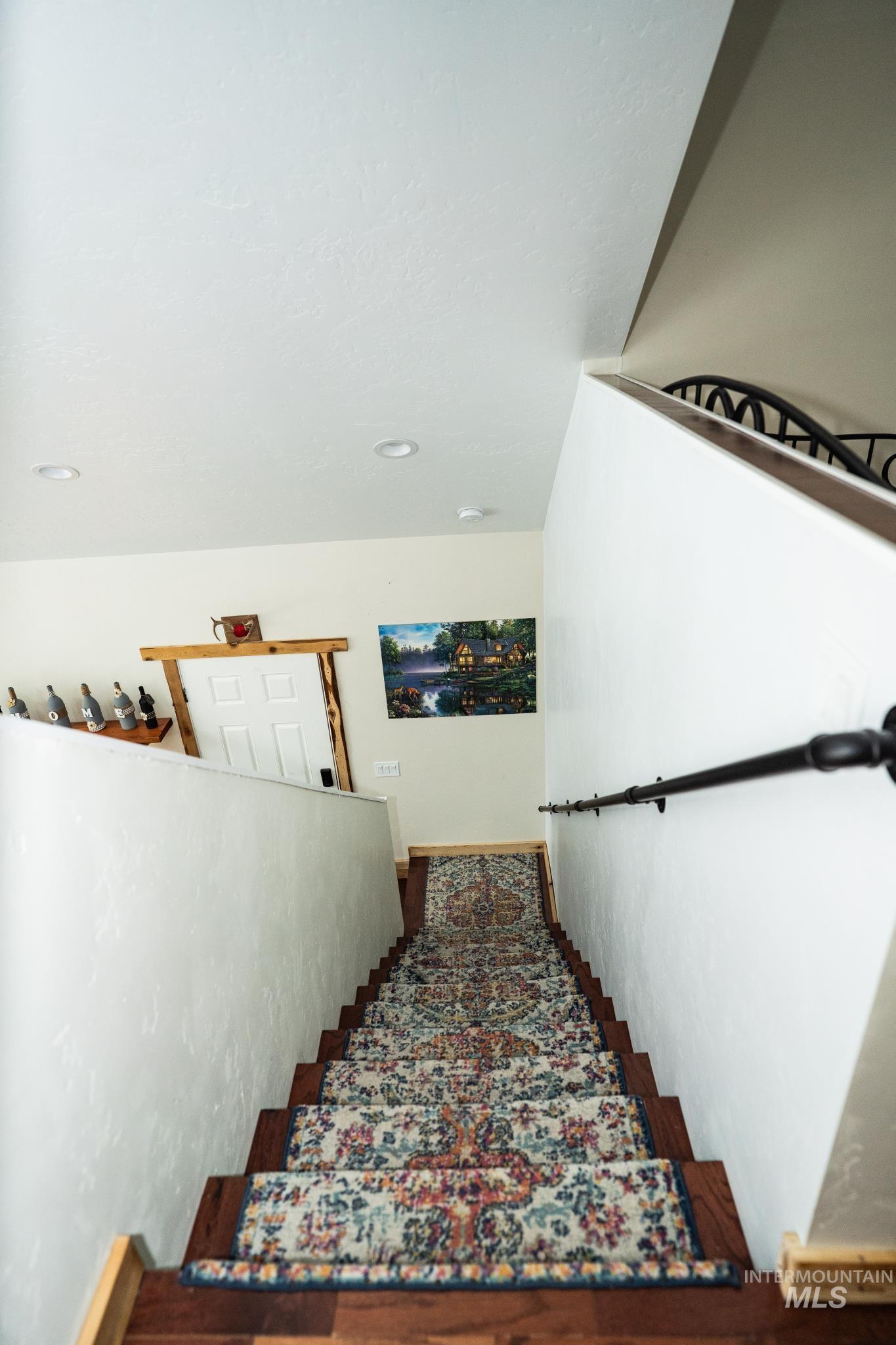 22 West Prospectors Drive Cascade, ID 83611 - Photo 7 of 25 Stairway featuring recessed lighting