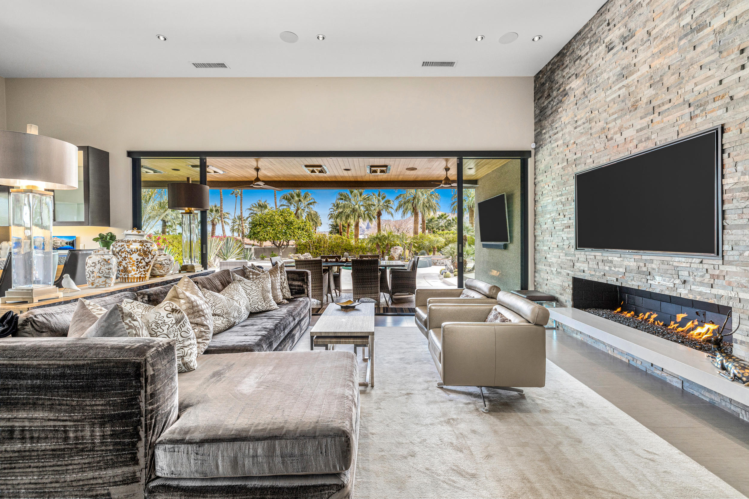 110 Brian Court Palm Desert, CA 92260 - Photo 14 of 82 068A5874