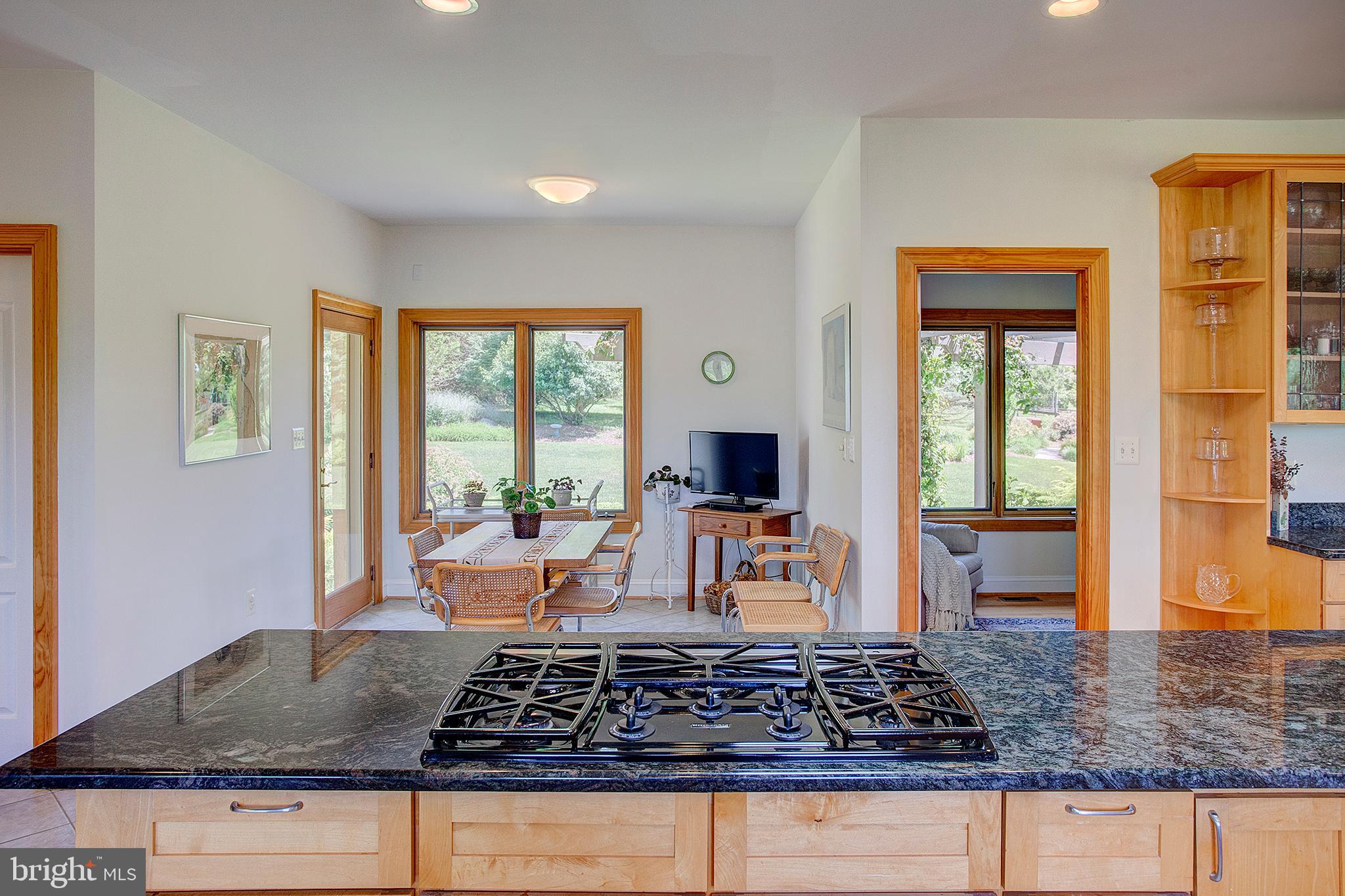 20781 Unison Road Round Hill, VA 20141 - Photo 11 of 64 View toward breakfast room and office