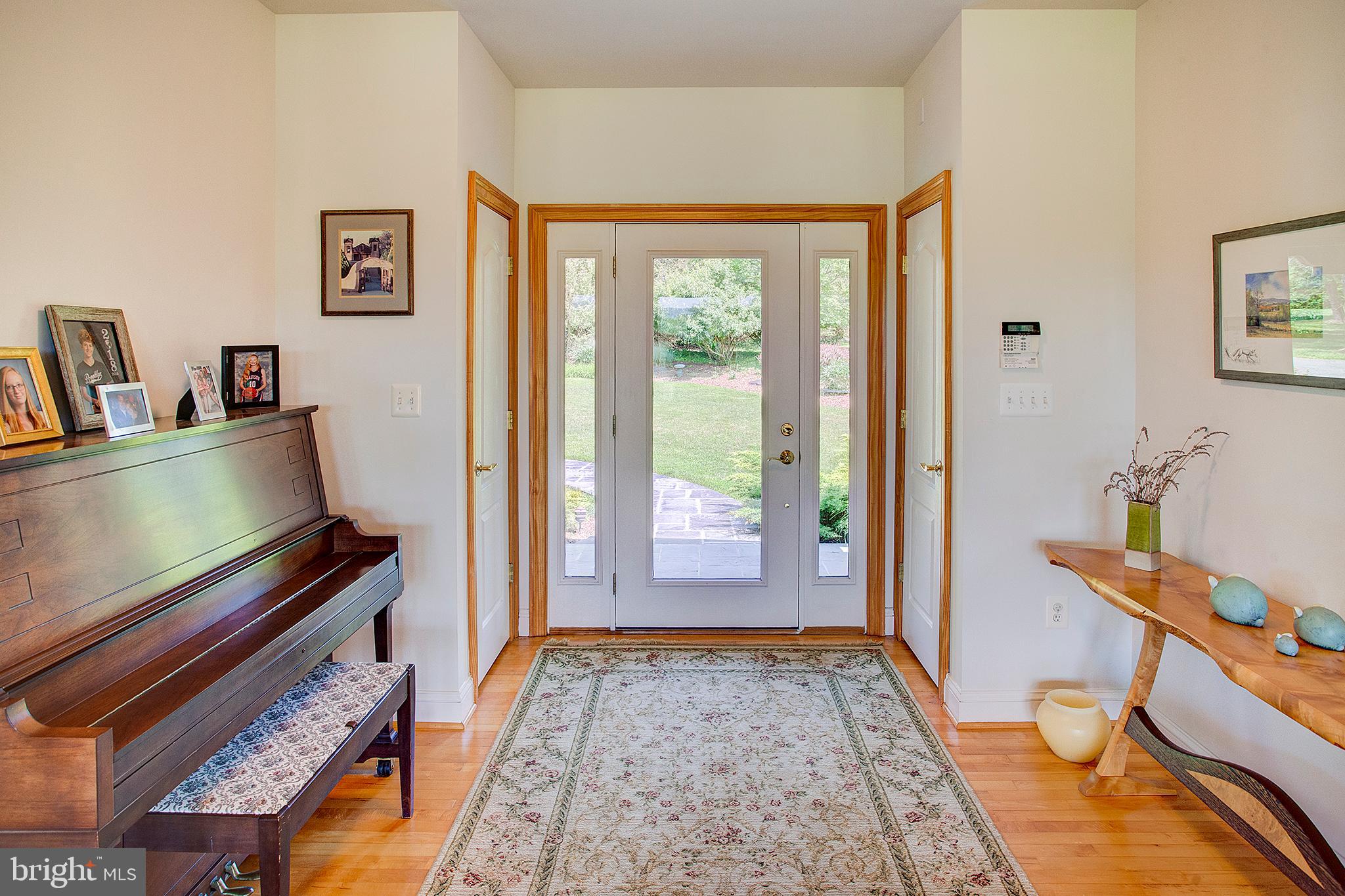 20781 Unison Road Round Hill, VA 20141 - Photo 24 of 64 Entry way