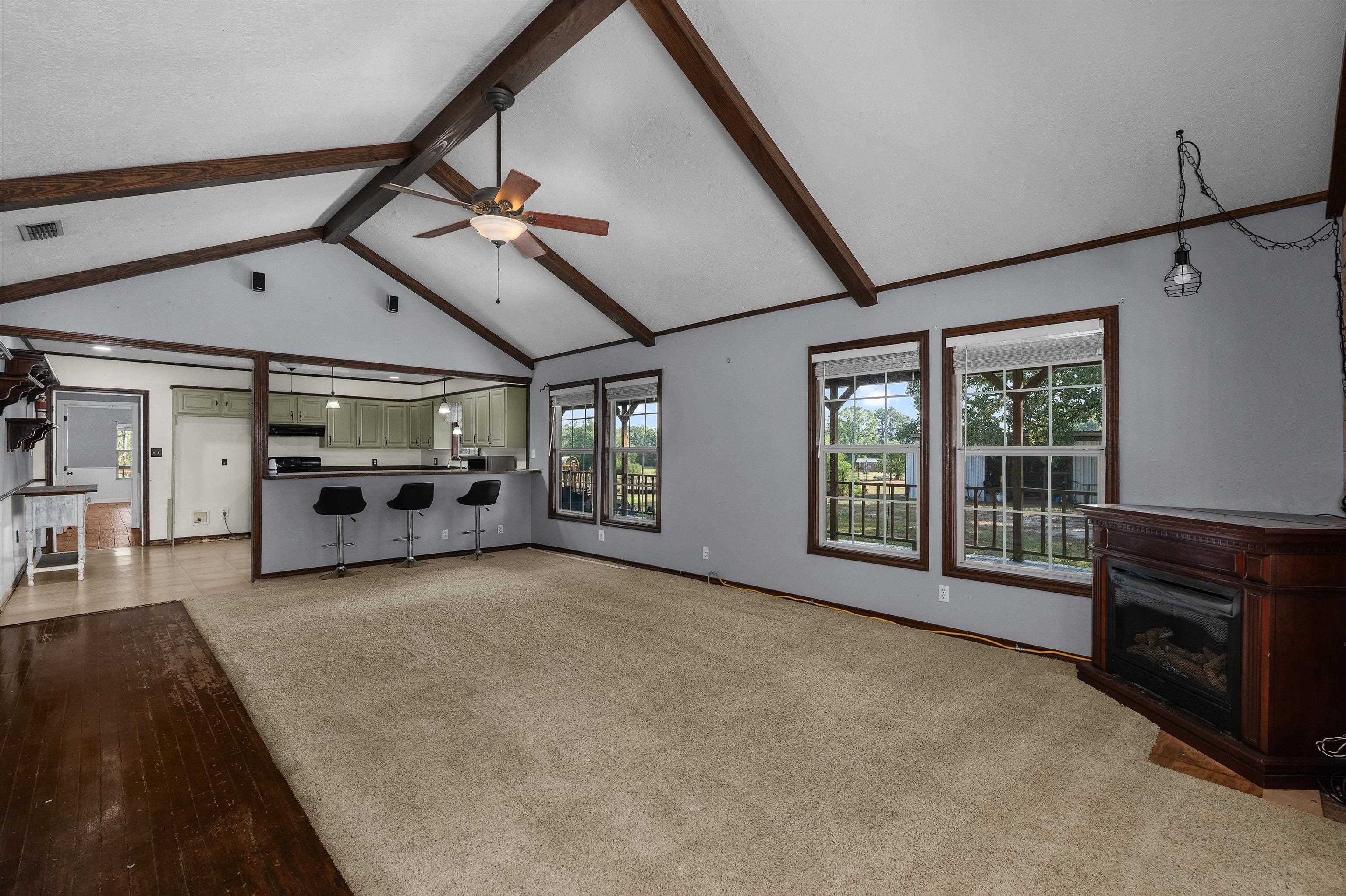 127 Private Road Gary City, TX 75643 - Photo 4 of 34 Gallery Image 4