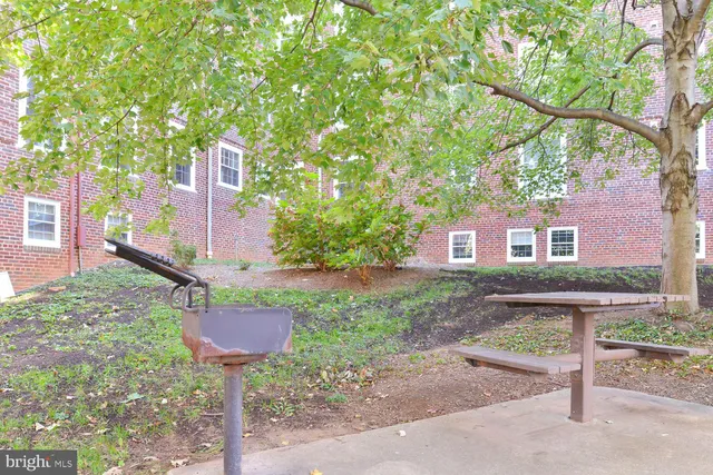 $775,000 | 3521 39th Street Northwest, Unit A493, Washington, DC 20016