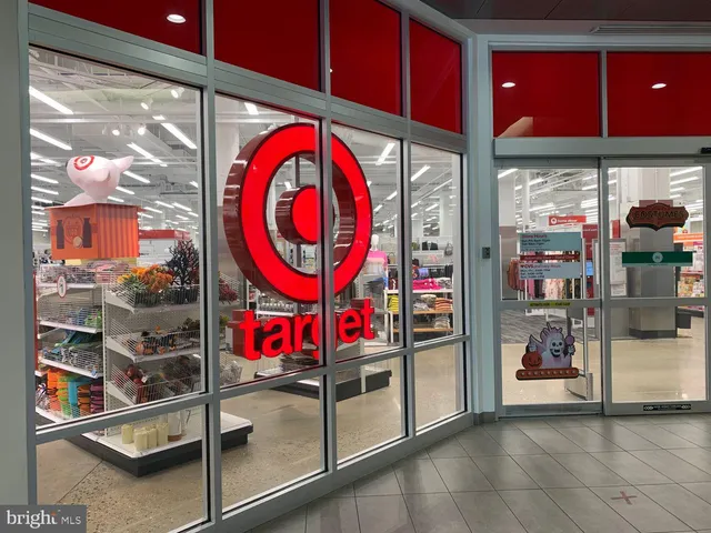 $775,000 | 3521 39th Street Northwest, Unit A493, Washington, DC 20016