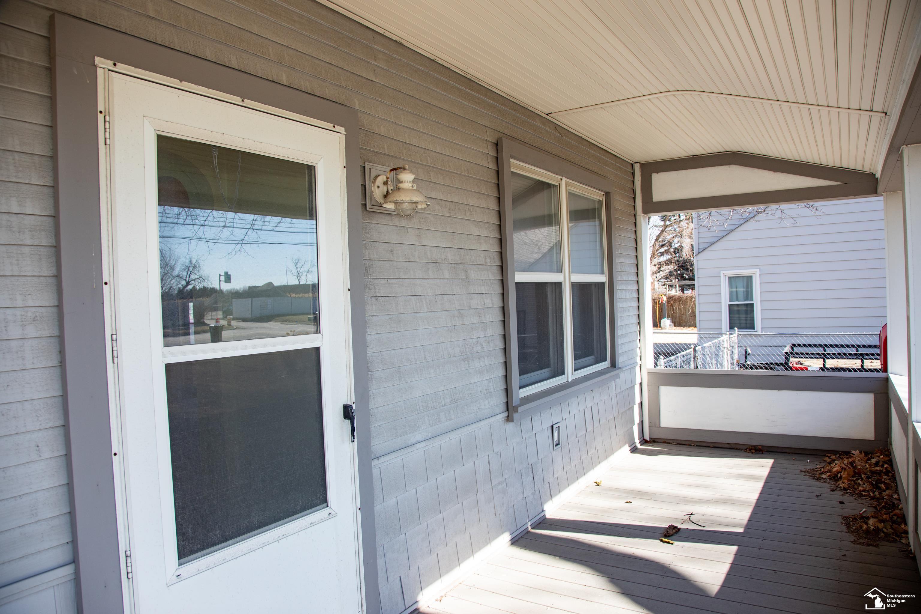 15708 Goddard Road Allen Park, MI 48101 - Photo 4 of 33