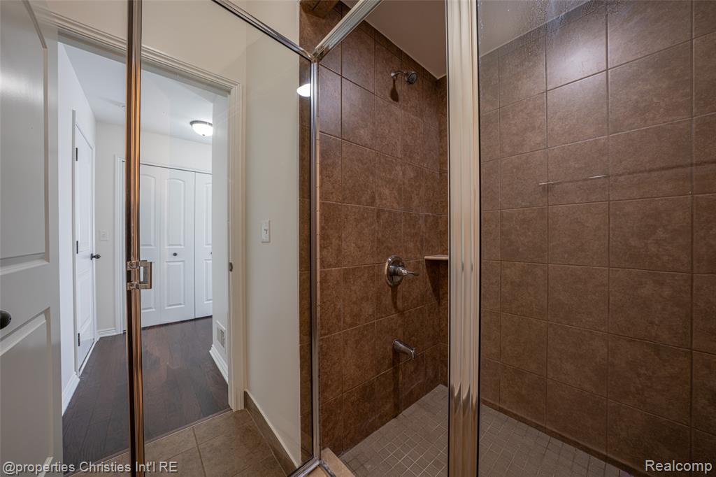 3938 Somerset Circle Rochester Hills, MI 48309 - Photo 24 of 71