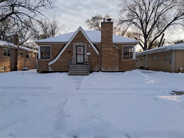 $2,450 | 360 Streamside Drive, Harvey, IL 60426