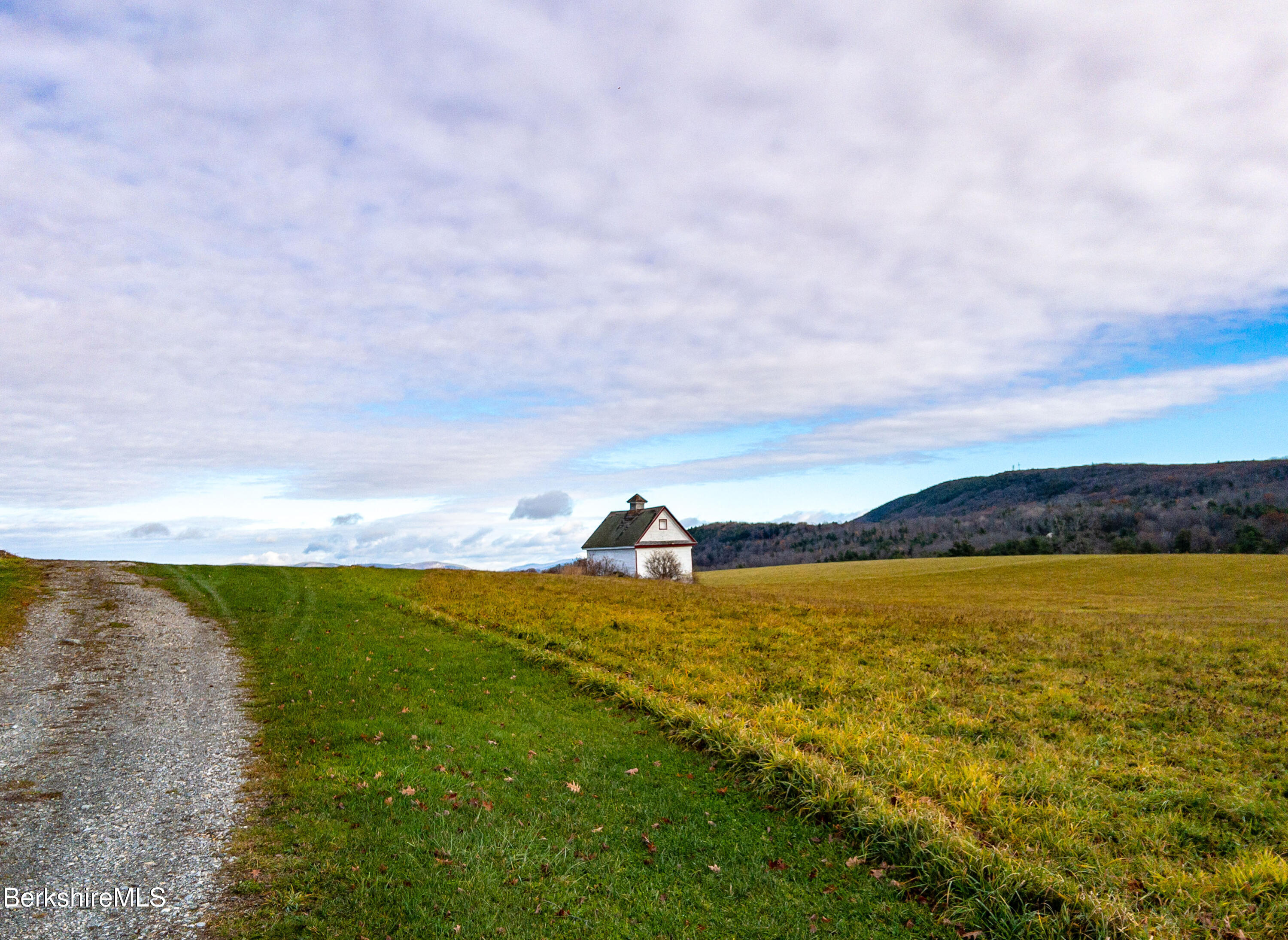1130 E Road Richmond, MA 01254 - Photo 32 of 53 a view of an ocean and beach