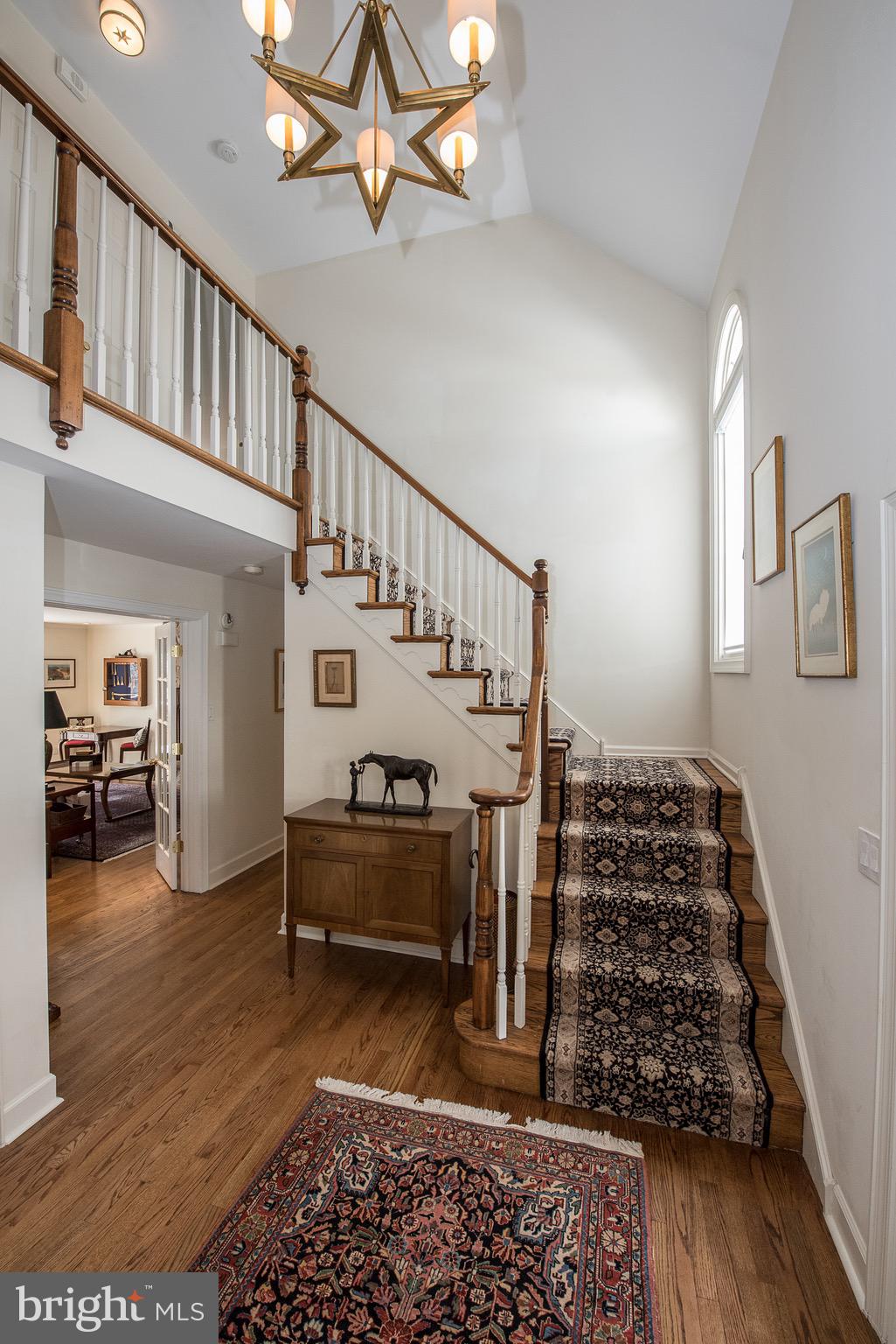 442 Waynesbrooke Road Berwyn, PA 19312 - Photo 2 of 28 Open Foyer