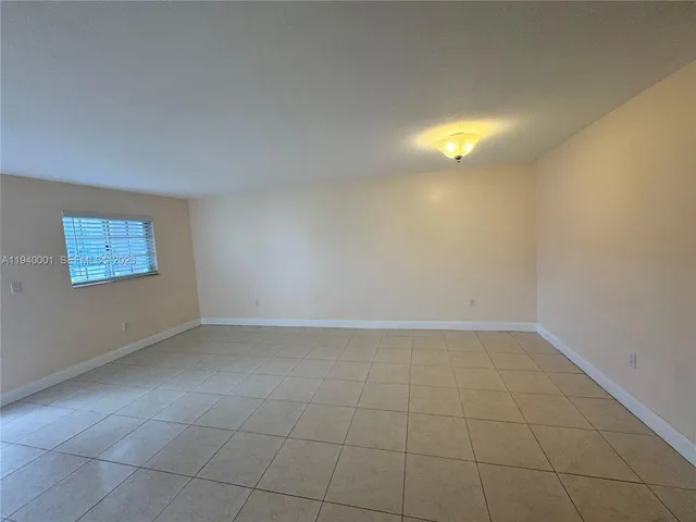 an empty room with a empty space