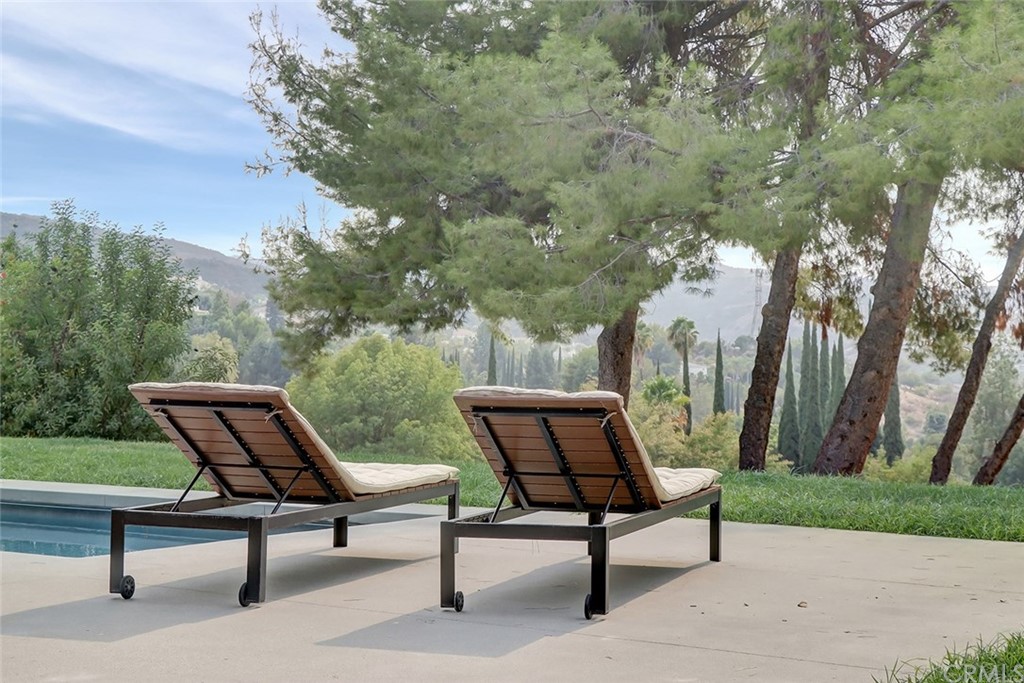 4413 Grimes Place Encino, CA 91316 - Photo 25 of 26 a view of a bench in a park