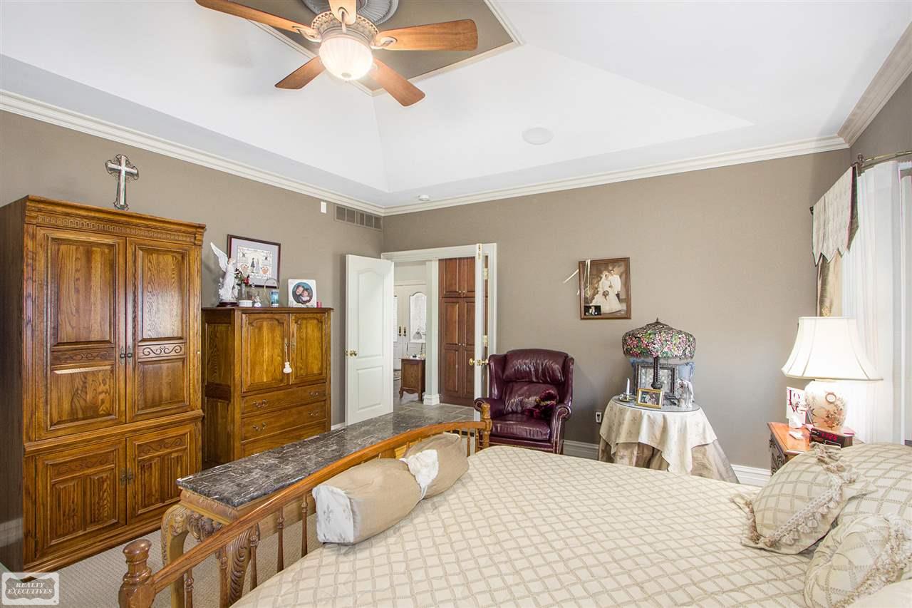 72868 Solanus Drive Romeo, MI 48065 - Photo 18 of 53 50017034-17.JPG