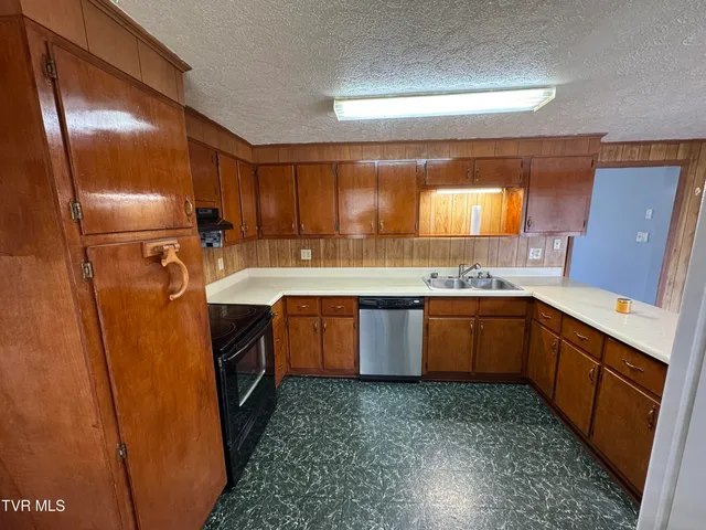 $150,000 | 129 Meadow Lark Lane, Bluff City, TN 37618