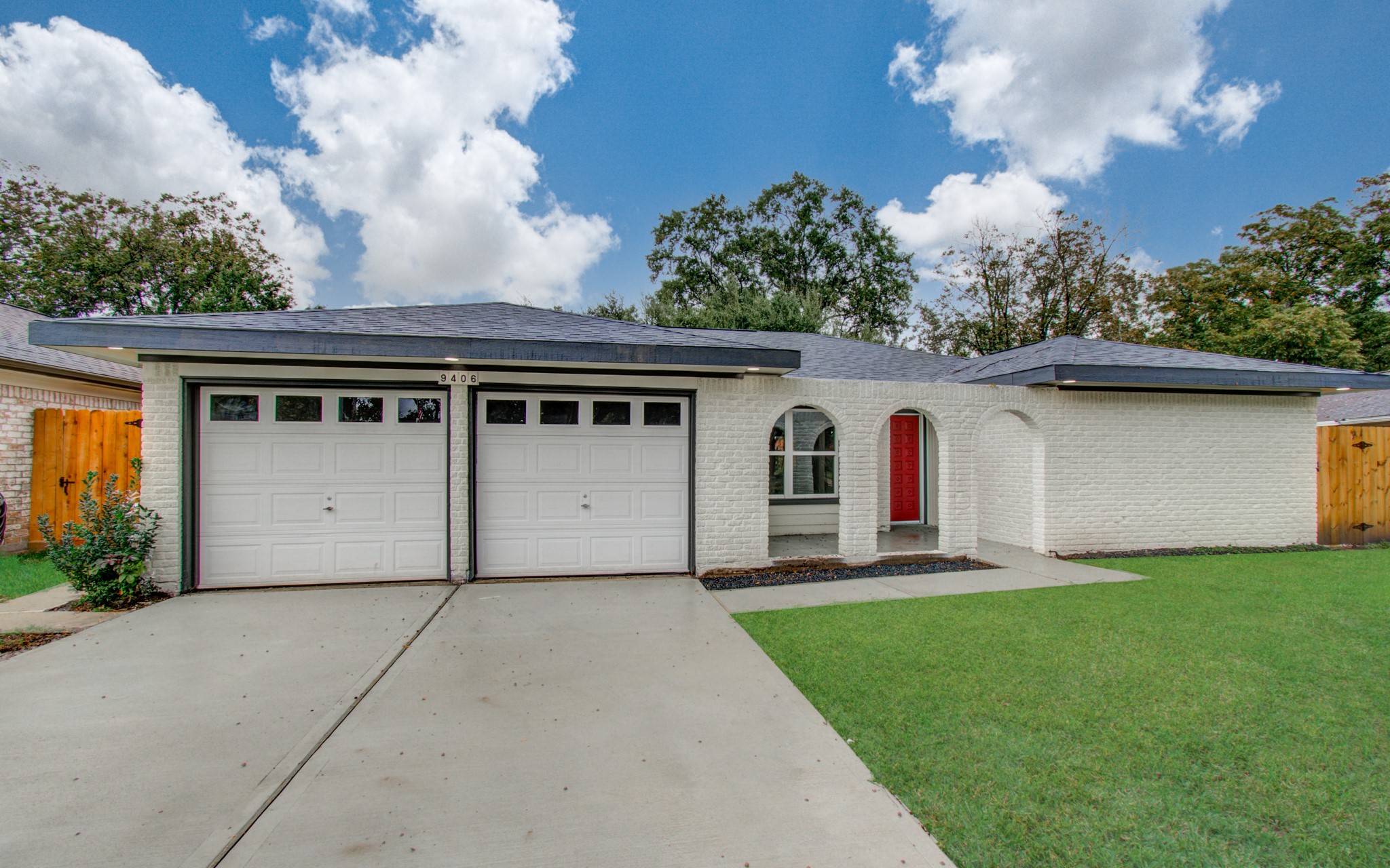 9406 Autauga Street Houston, TX 77080 - Photo 2 of 32