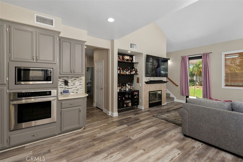 4255 Pondhill Court Riverside, CA 92505 - Photo 13 of 25