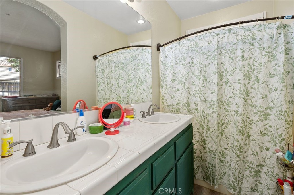 4255 Pondhill Court Riverside, CA 92505 - Photo 18 of 25