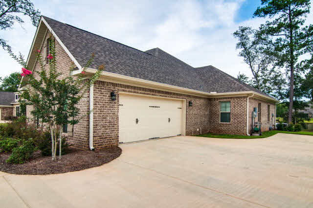9521 Marchand Avenue Daphne, AL 36526 - Photo 4 of 37